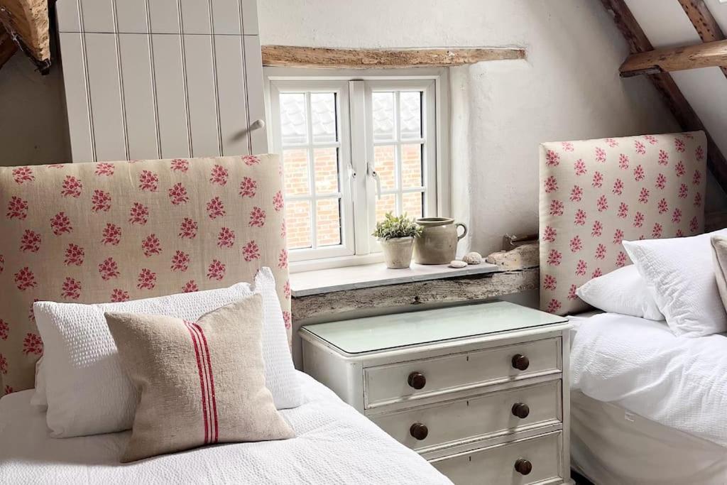 Beekeeper'S Cottage Fakenham Buitenkant foto